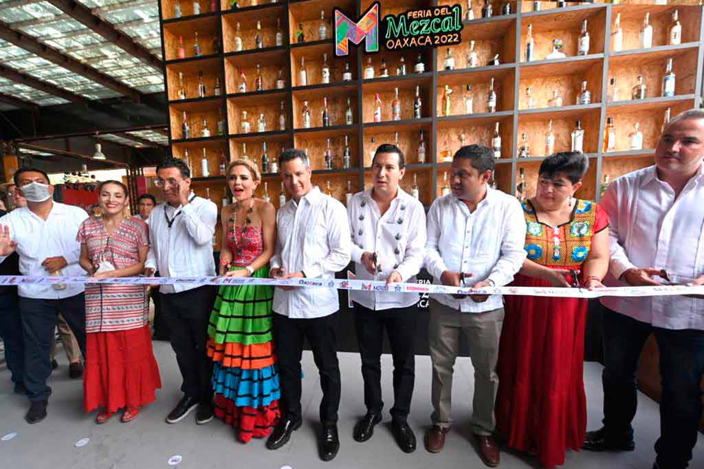 Inauguran en Oaxaca Expo Feria del Mezcal en Guelaguetza 2022 NVI