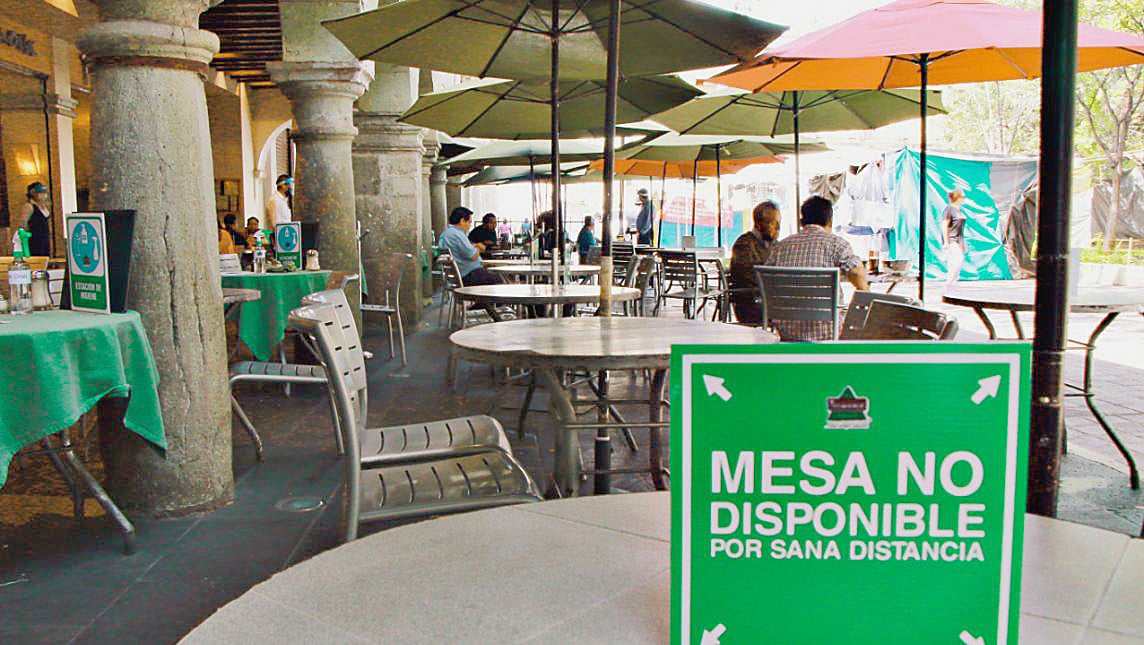 Los restaurantes han cumplido con las normas sanitarias, por lo que piden éstas también se apliquen en todos los sectores. Mario Jiménez Leyva