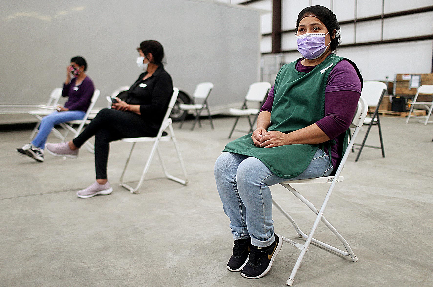 Los ensayos clínicos se continúan realizando a miles de voluntarios.