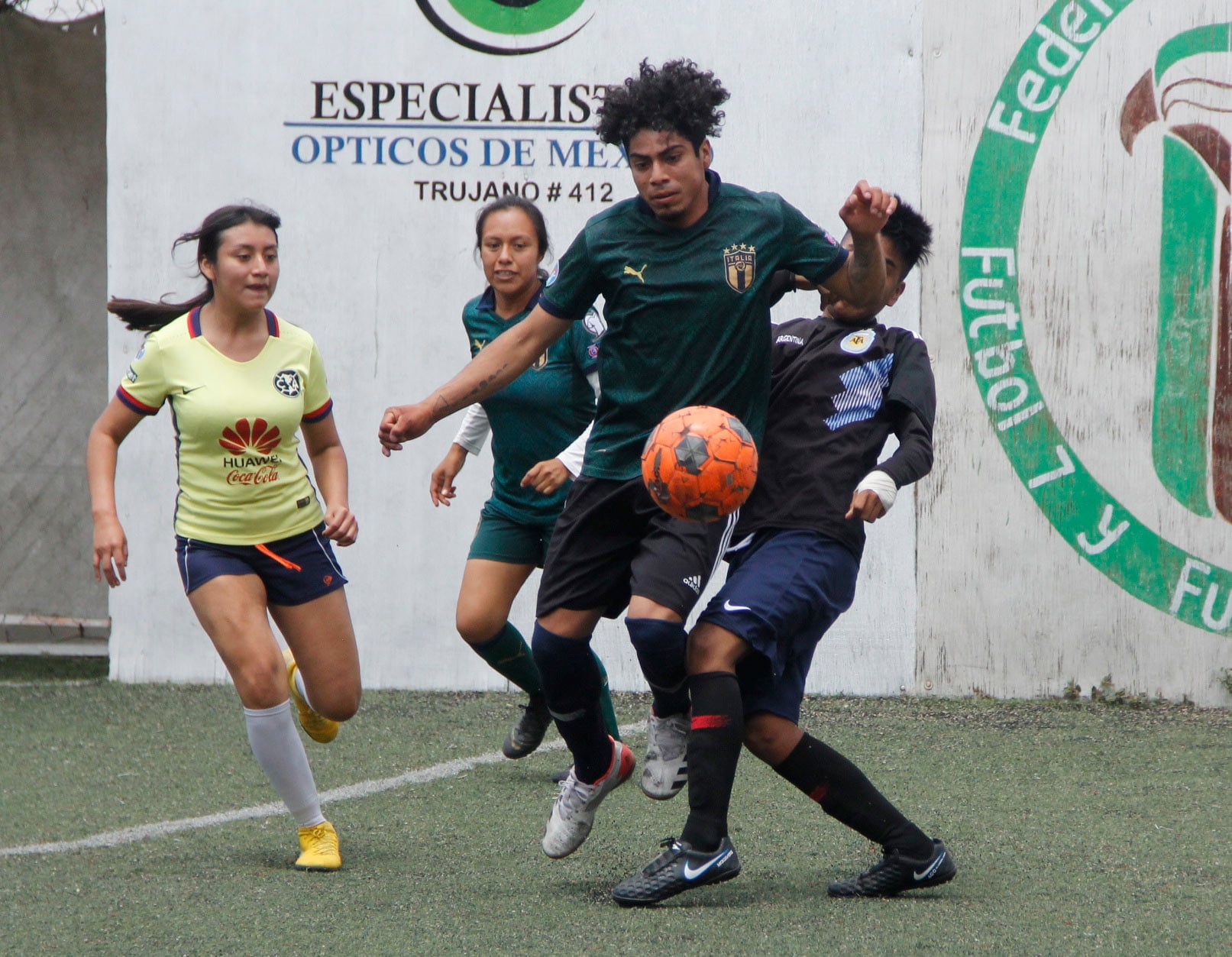 París se impuso con marcador de 3 goles por 1 a Pumas.