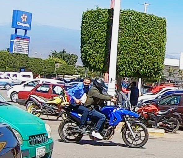 Los delincuentes fueron grabados por las cámaras de seguridad.