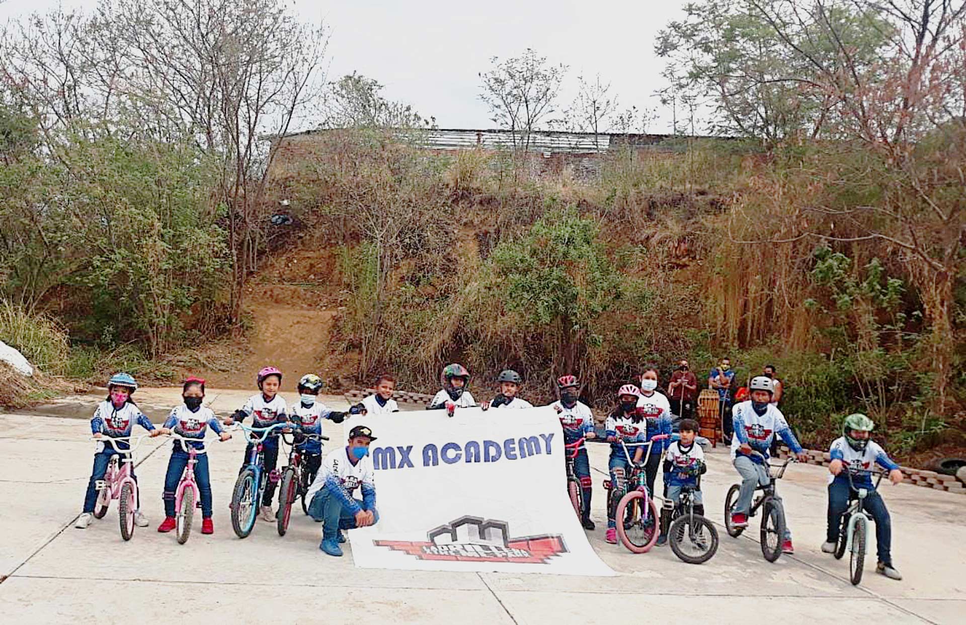 El equipo de BMX Academy Oaxaca confirmó su participación en la primera fecha del serial nacional infantil de bmx.