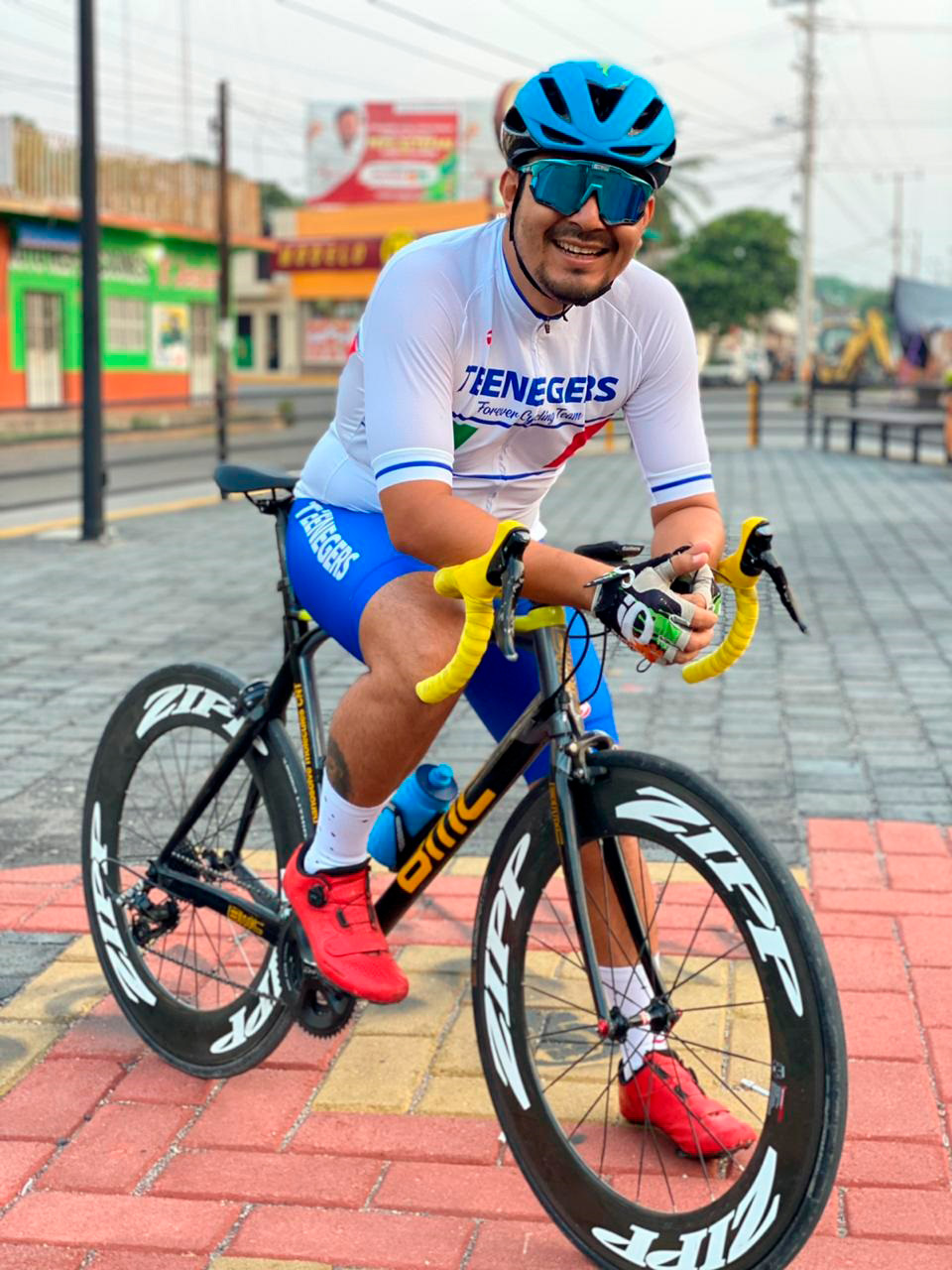 Jorge Herrera Ruiz ciclista y promotor del deporte de la fibra y el pedal.