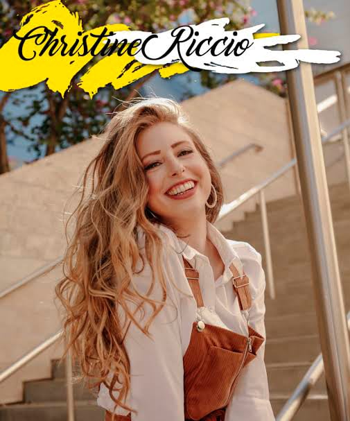 Christine Riccio, una de las booktubers más reconocidas en el mundo.
