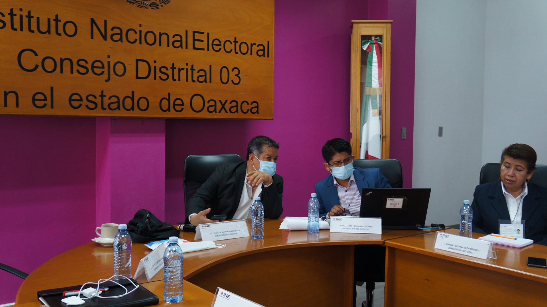 El INE se declaró en sesión permanente desde las 7:30 de la mañana del 6 de junio.