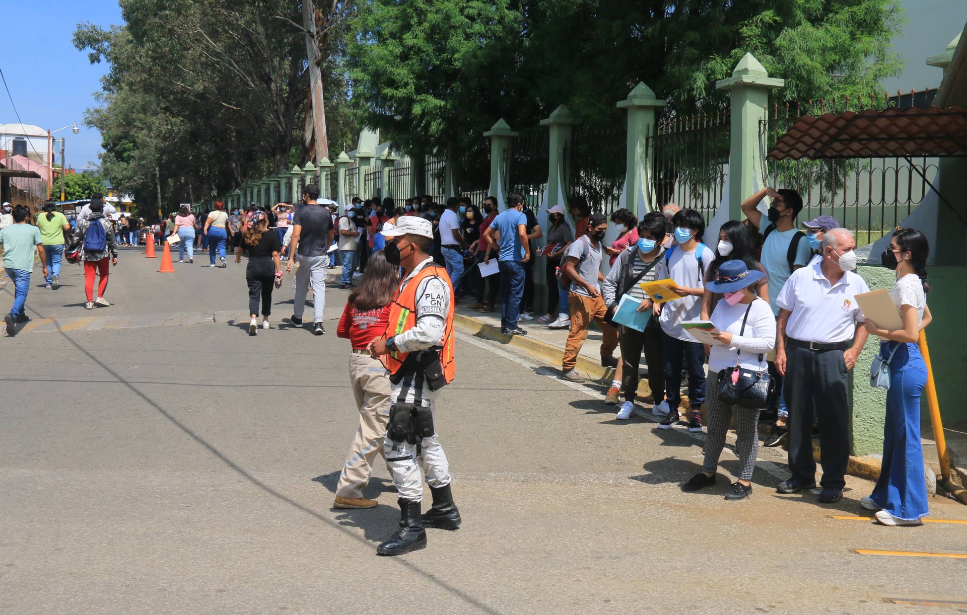 El número de personas que en los últimos 14 días presentaron síntomas relacionados a la COVID-19 volvieron a repuntar y desde ayer se elevaron a 2 mil 392. Mario Jiménez Leyva