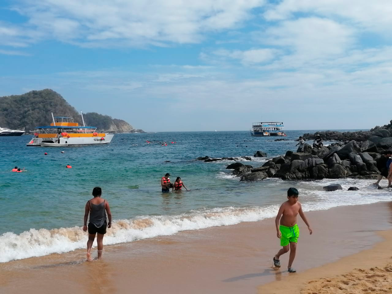 La temporada de verano en Huatulco se vislumbra alentadora para el sector turístico.