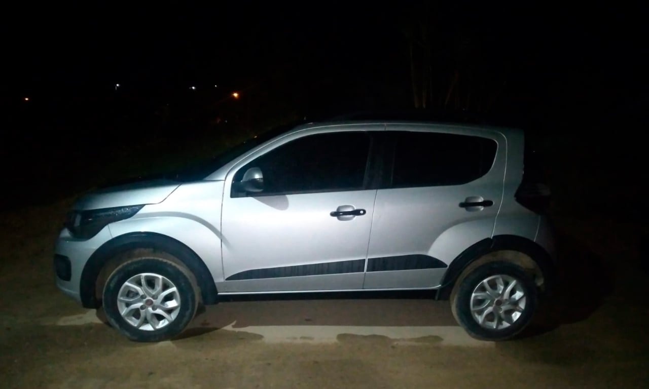 El vehículo marca Fiat, tipo Mobi, modelo 2020, fue robado en el municipio de Santa Cruz Xoxocotlán.