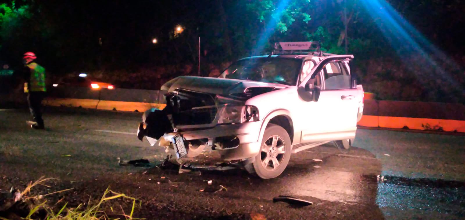 Una mujer resultó con lesiones en el accidente de la carretera al cerro del Fortín.