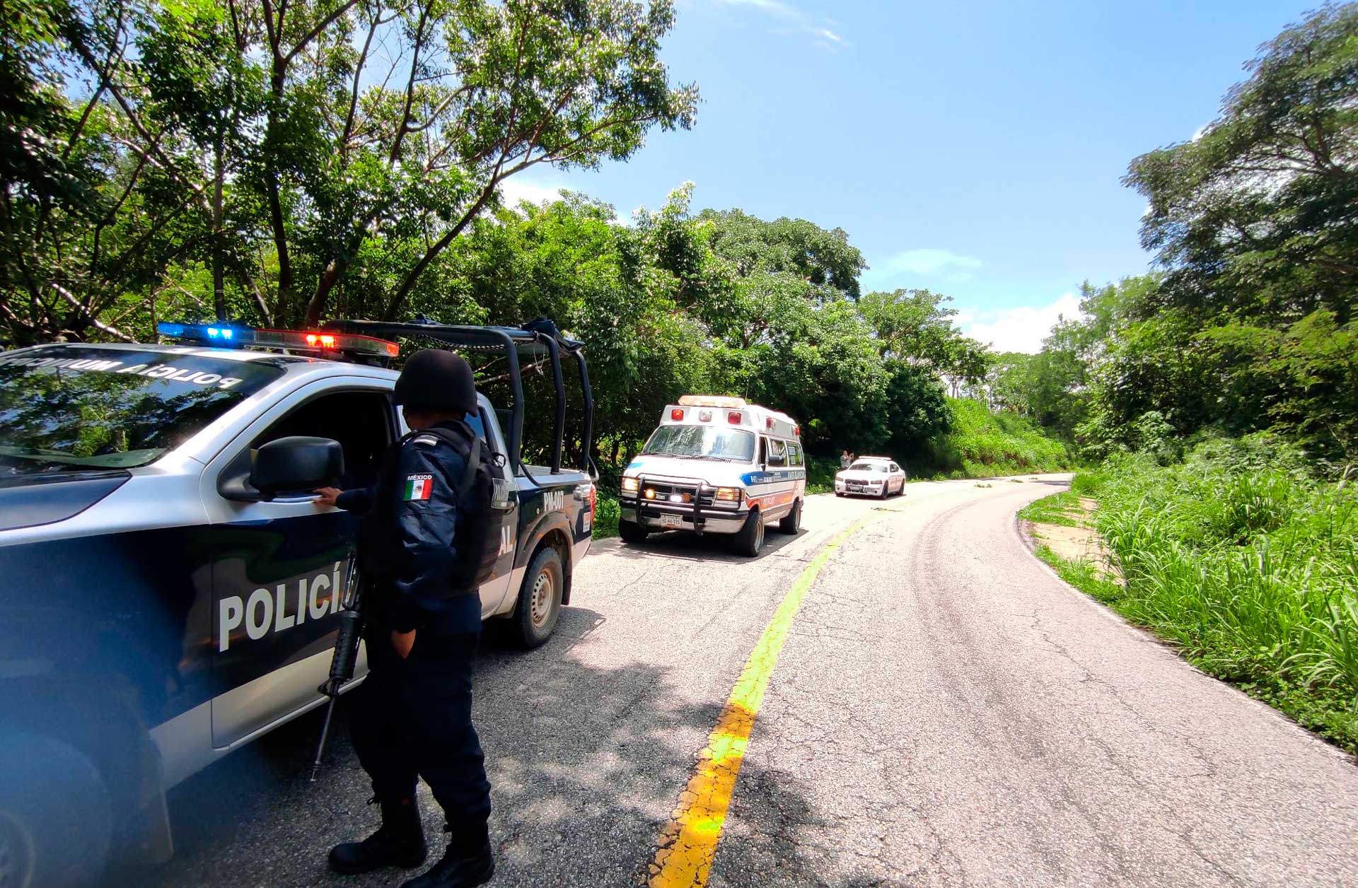 El obrero fue atacado a balazos en la carretera federal 125, de Putla de Guerrero a Pinotepa Nacional.