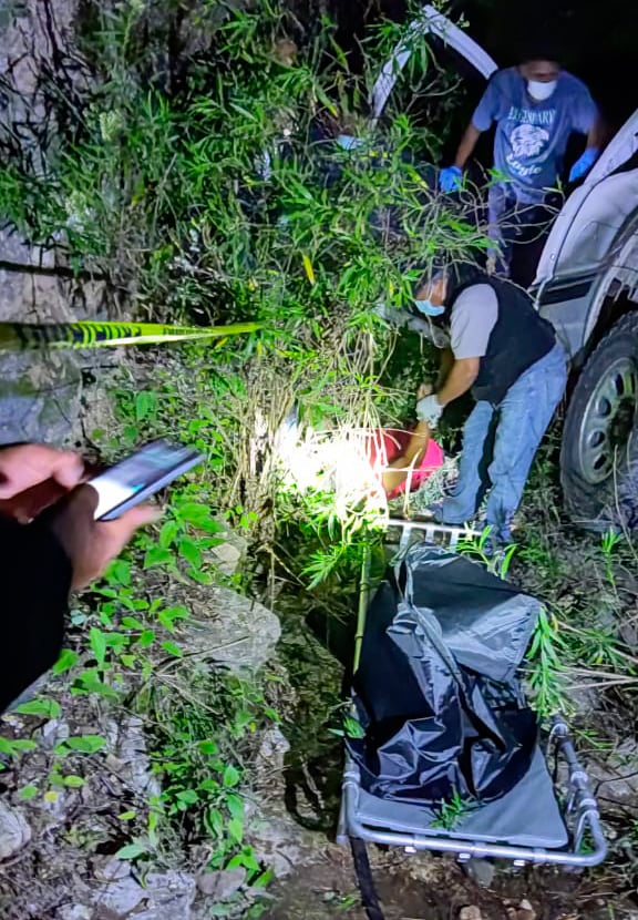 La persona que perdió la vida en el accidente fue identificada como Teodoro.