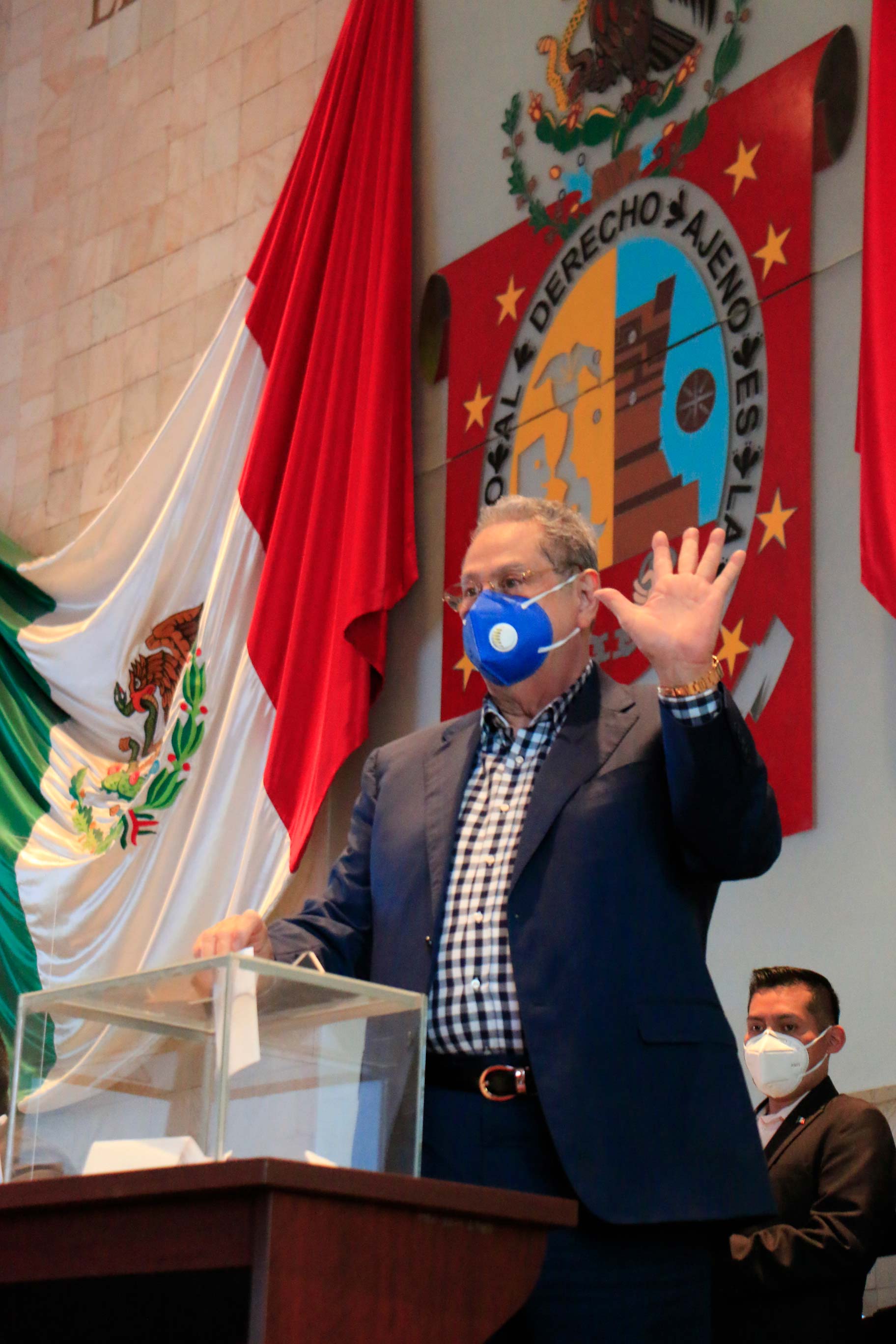 Los legisladores Leticia Socorro Collado Soto y Ericel Gómez Nucamendi presentaron una iniciativa de reforma a la Ley de Educación.