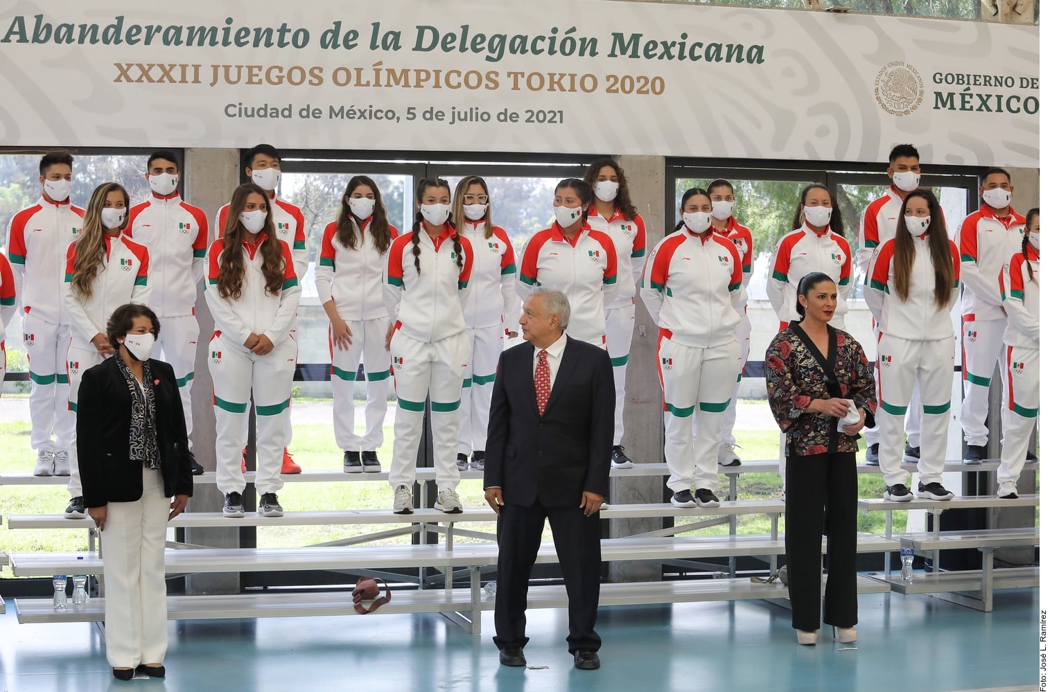 Durante el acto reconoció la labor de los medallistas en Tokio 2020. Agencia Reforma