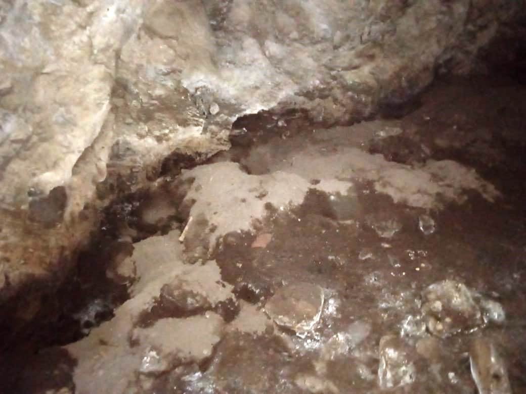 Los restos humanos fueron localizados en una cueva.