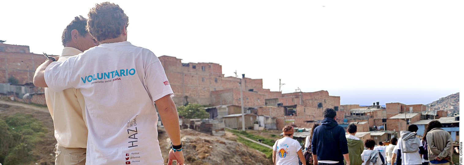 En México, TECHO es un programa de voluntariado que invita a jóvenes a que ayuden a superar la situación de pobreza en la que viven ciertas comunidades.