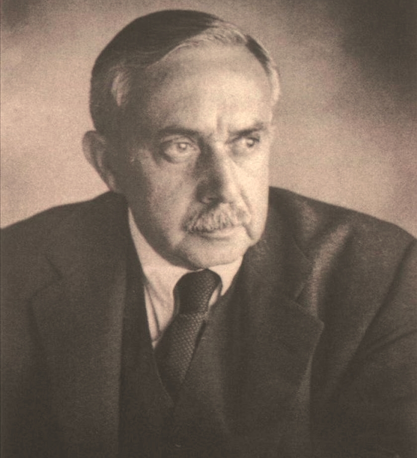 Daniel Cossío Villegas, fundador del FCE y del Colegio de México.