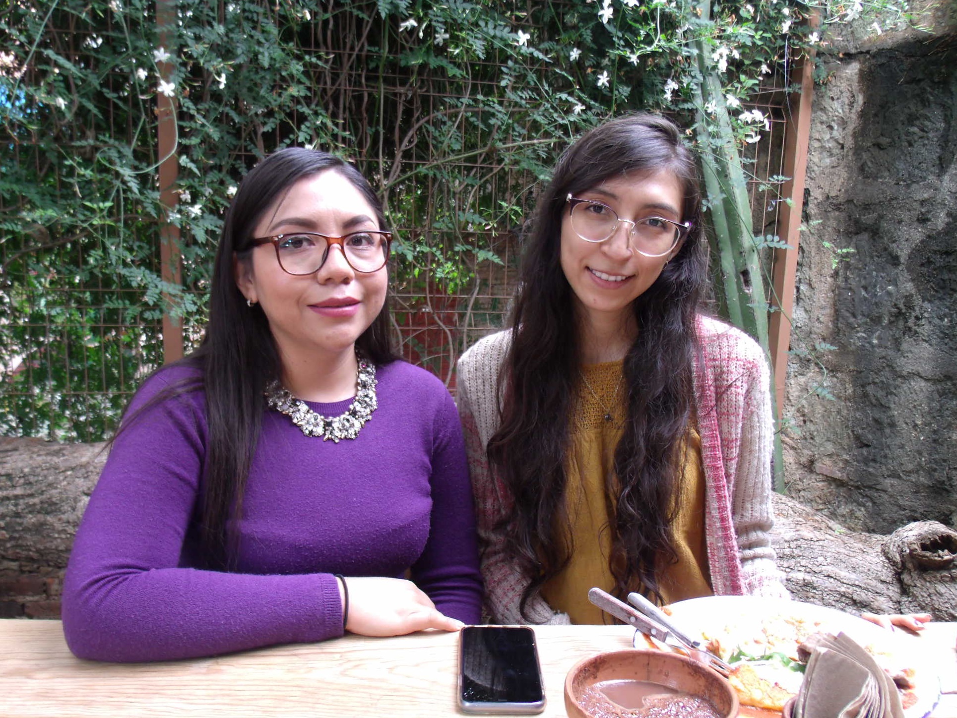 Melissa García, quien reside en la Ciudad de México, se reunió en Oaxaca con su gran amiga Karen Pérez. Alma Chávez