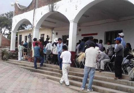 Los pobladores de Zahuatlán decidieron que toda la comunidad no recibirán la aplicación del biológico. Lesli Aguilar
