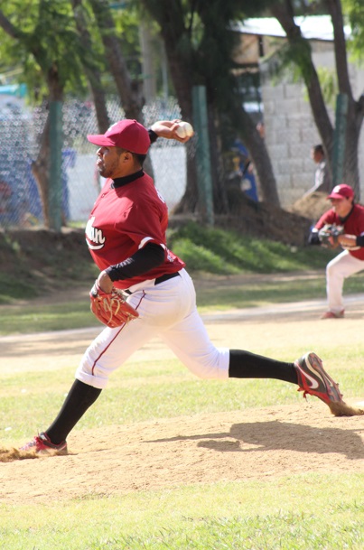 Omar Erick Cruz, mánager jugador de los Tigres de Zimatlán.