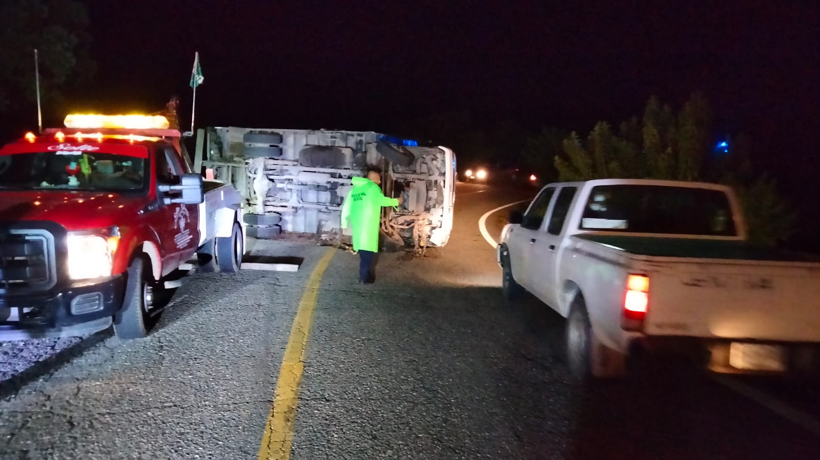 Personal de la Policía Vial Estatal tomó conocimiento de los hechos.
