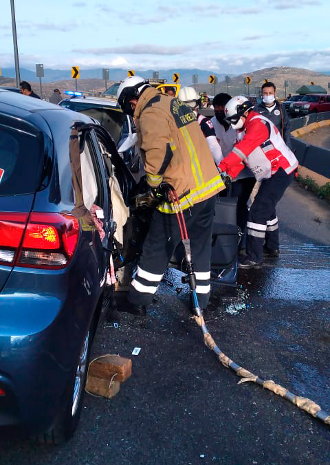 Equipo de rescate urbano, usado en el percance.