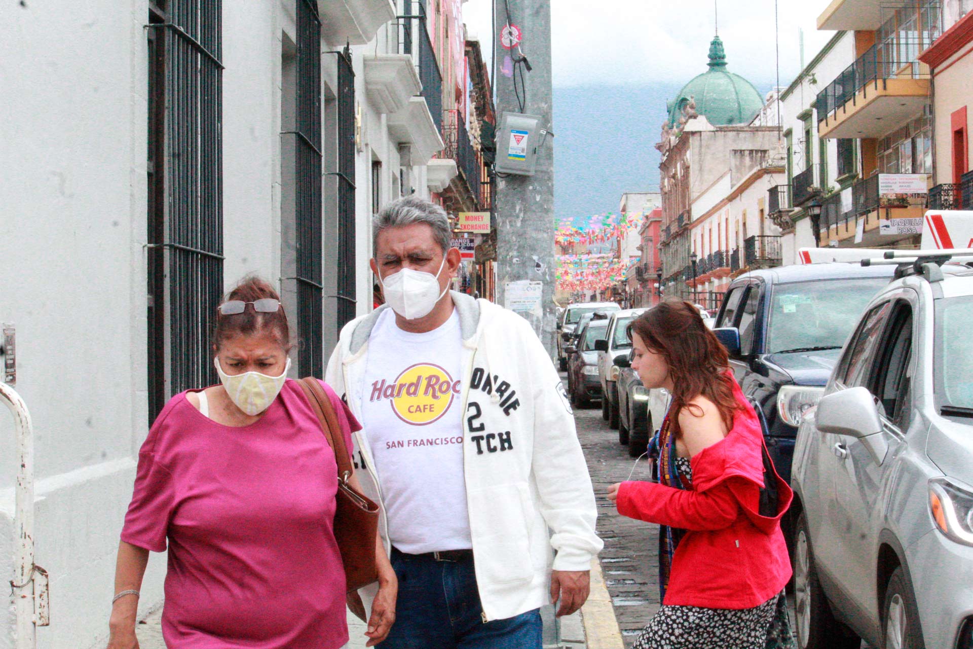 Los oaxaqueños piden más responsabilidad a los turistas extranjeros.