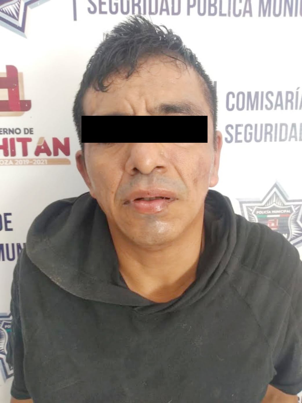 El ahora occiso fue identificado como Juan Carlos C, de 44 años de edad, quien tenía antecedentes penales.