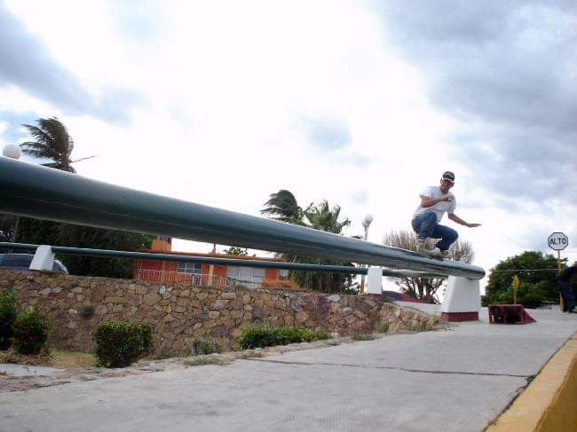 Patinar sobre rieles era uno de sus pasatiempos.