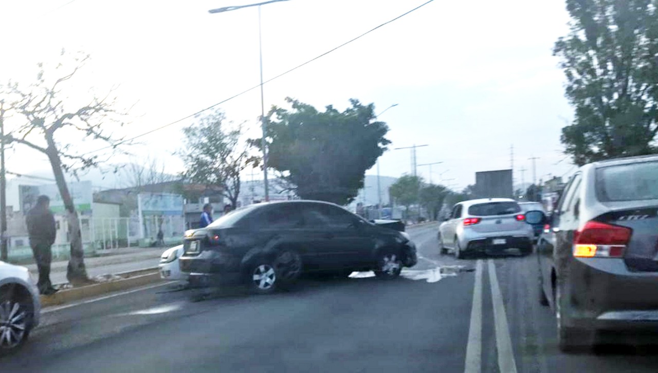 El accidente ocurrió en la carretera federal 190 a unos metros de la gasolinera La Joya.