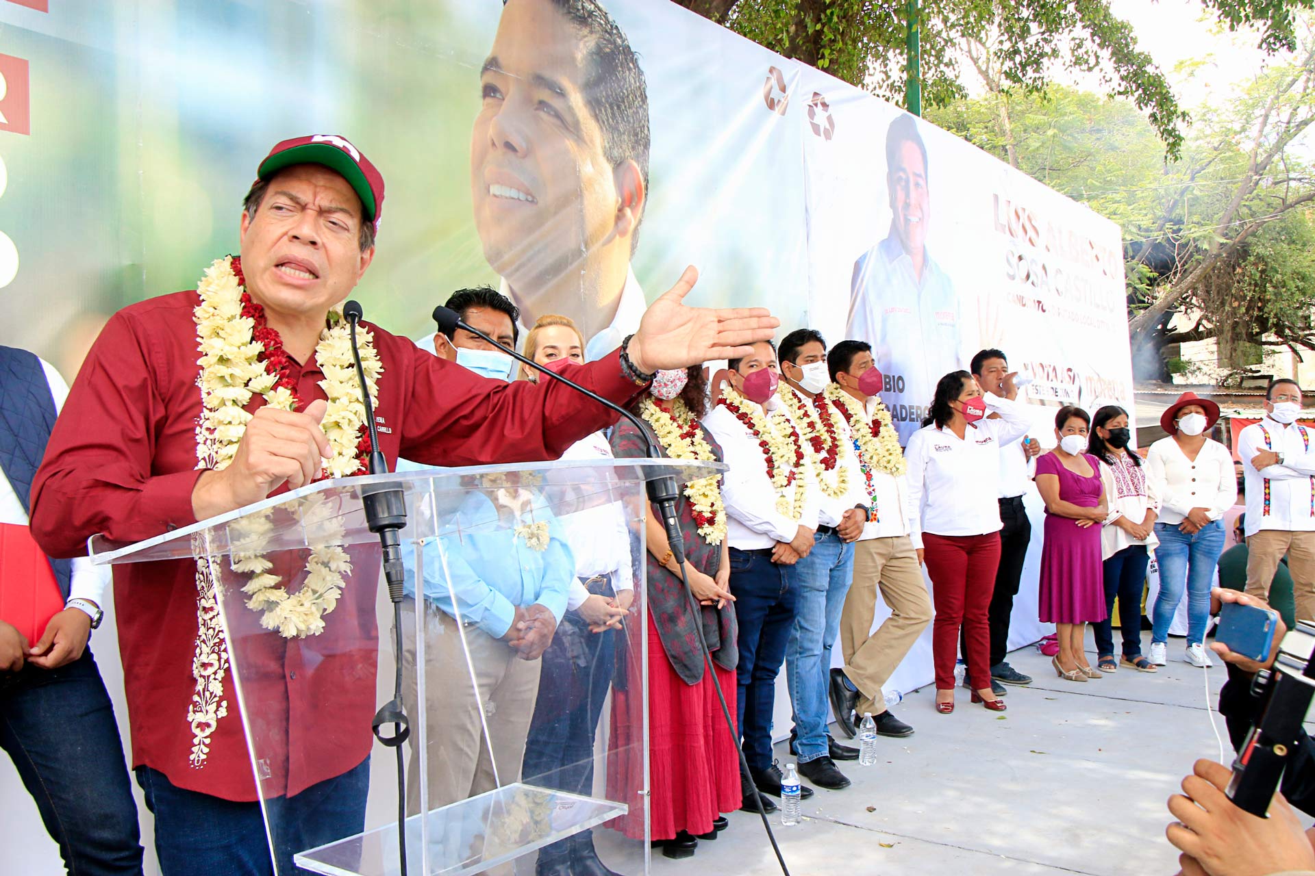 Mario Delgado convocó a los oaxaqueños a votar este próximo 6 de junio por los candidatos de Morena, a fin de lograr, lo que llamó, una revolución ciudadana pacífica en las urnas. Mario Jiménez Leyva