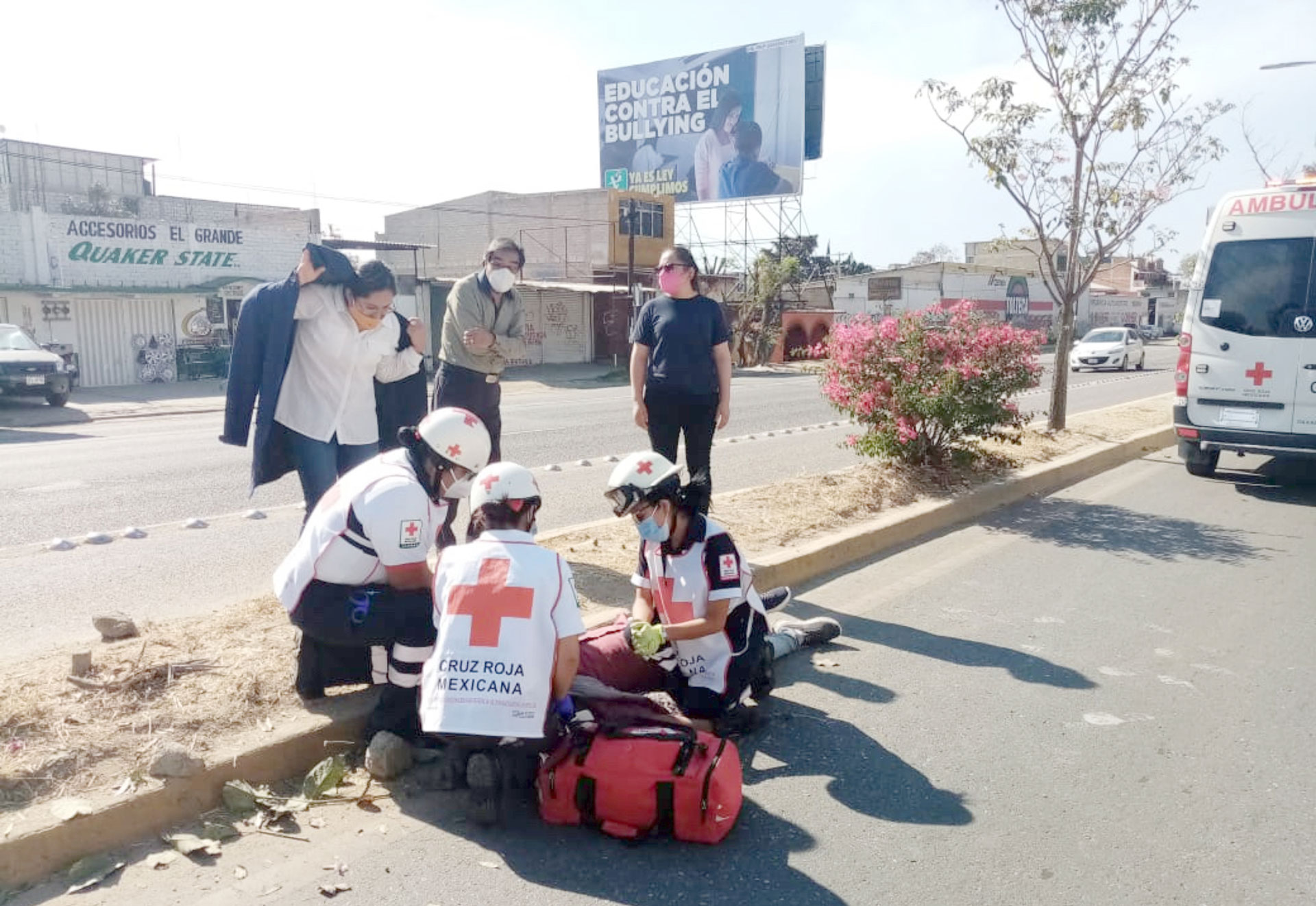 El accidente ocurrió en la carretera federal 190, a unos metros del crucero de Pueblo Nuevo.