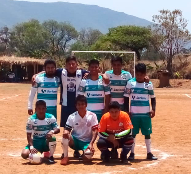 Guerreros milita en la Liga de Futbol 7 Los Ramírez.