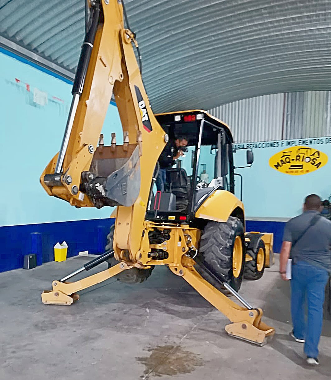La máquina retroexcavadora que fue robada en el estado de Chiapas.