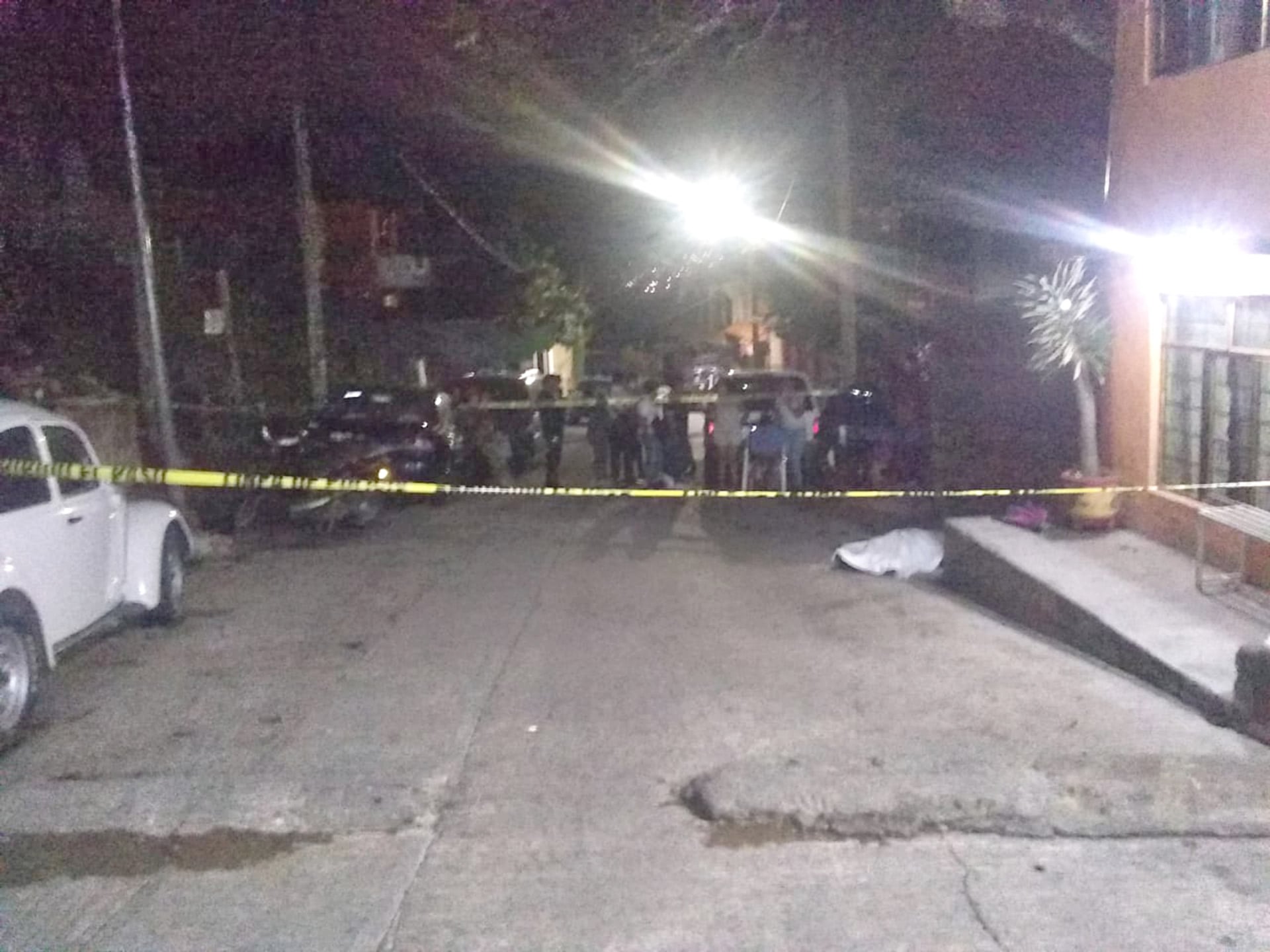 La policía resguardó la zona donde ocurrió el accidente.