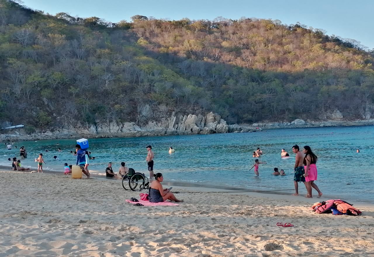 Los turistas serán aleccionados para el uso obligatorio de cubrebocas.