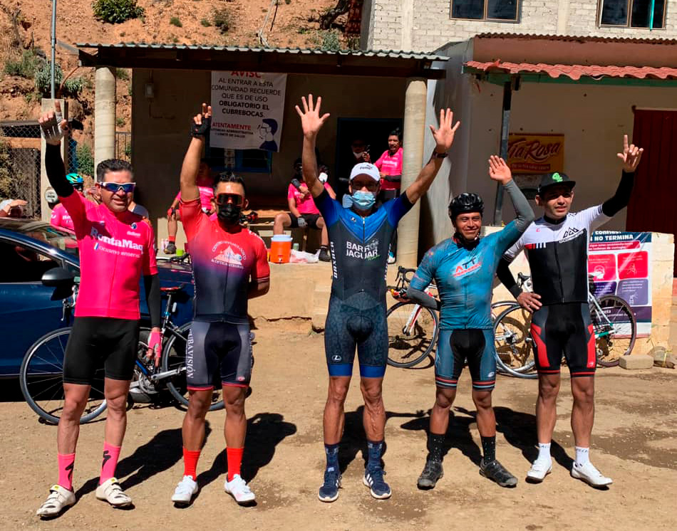 En la segunda fuerza, Vinicio Ureño (cuarto), Ramón Mejía (segundo), Óscar Guzmán (primero), Armando Martínez (tercero) y Juan de Dios García (quinto).