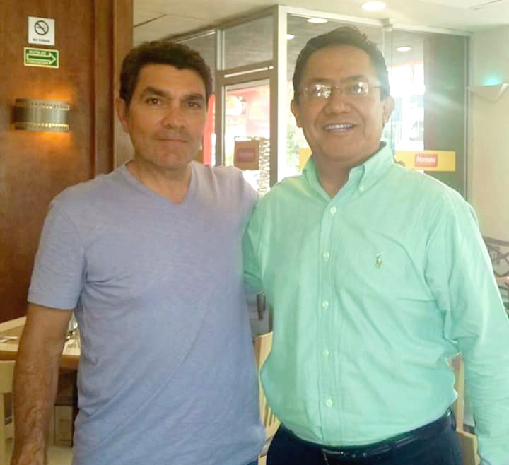 Raúl Acalá, el mejor ciclista de México, junto al oaxaqueño Sergio Chacón.