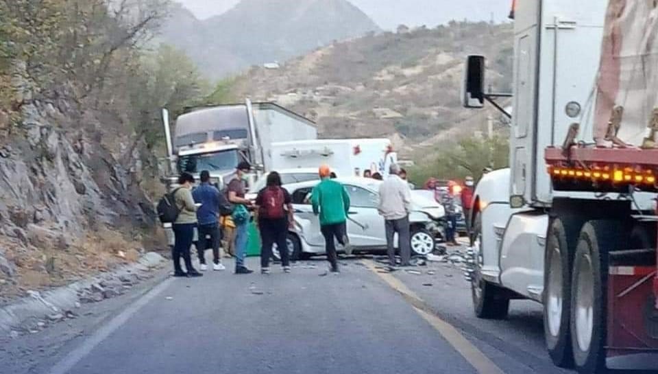 En el kilómetro 80 de la carretera 190, ocurrió el accidente.