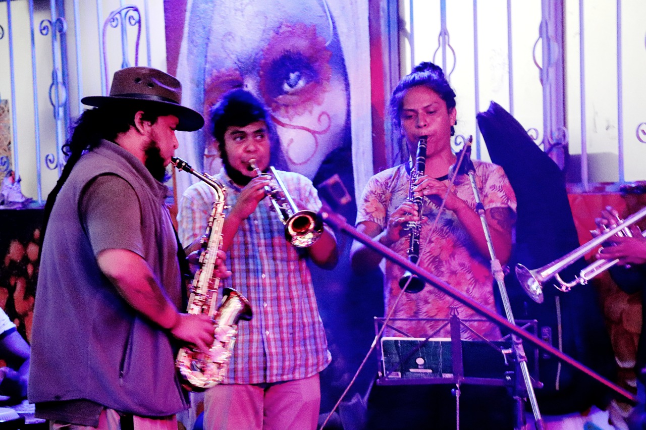 Este grupo se encuentra en el camino de aportar a la música del estado desde la cumbia y la música fusión. Alexei García